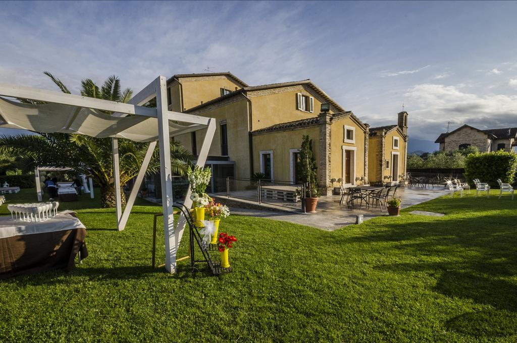 Country House Corte Del Sole Campolungo Buitenkant foto